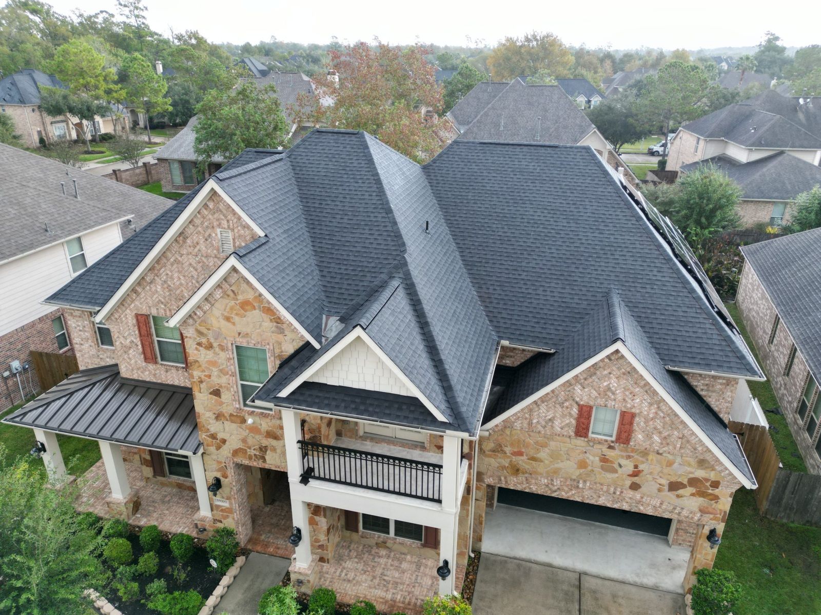New shingle roof on a Houston home